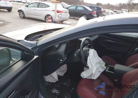 2024 Mazda Mazda3 2.5 S Carbon Edition from USA, damaged, VIN 3MZBPBCMXRM408740